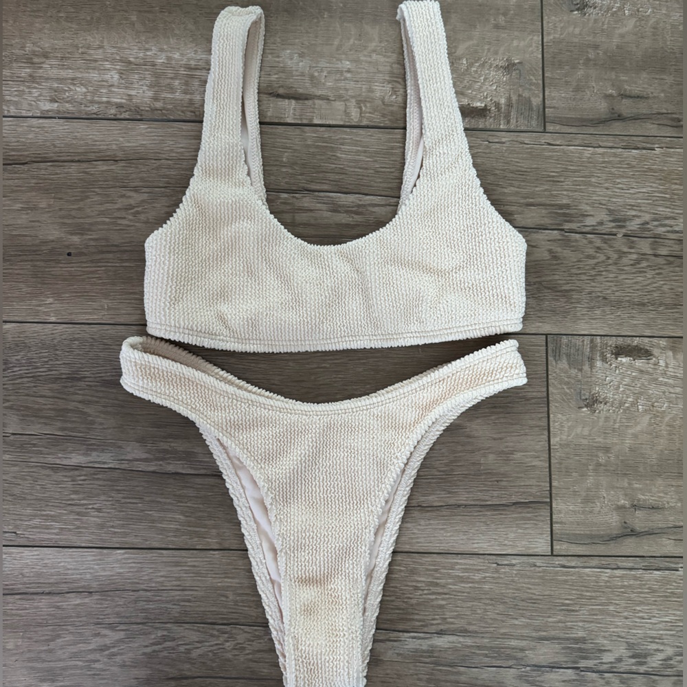 Hollister• bikini set✨